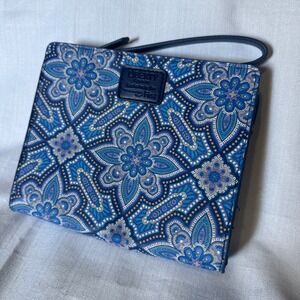 Liberty London British Airways First Class Amenity Bag Blue Paisley Wristlet
